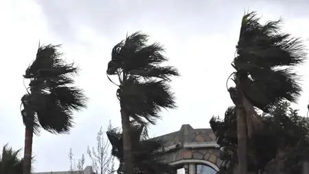 الأرصاد التركية تحذر من عاصفة قوية تضرب هذه المنطقة الأرصاد التركية تحذر من عاصفة قوية تضرب هذه المنطقة