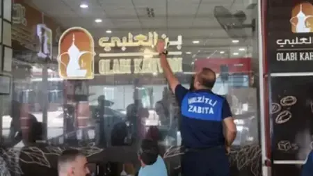 ولاية تركية جديدة تشرع بإزالة اللافتات والملصقات العربية ولاية تركية جديدة تشرع بإزالة اللافتات والملصقات العربية