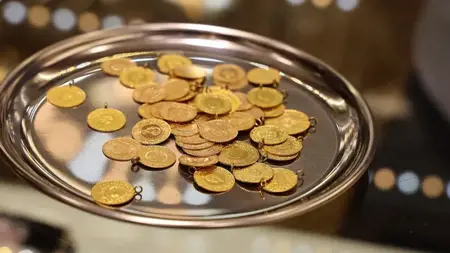 خبير تركيّ: الذهب يستعيد رقمه القياسيّ تدريجياً و«لا ينسى المستوى الذي بلغه»
