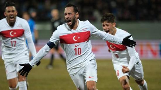 فوز ساحق لتركيا على أيسلندا بدوري الأمم الأوربية فوز ساحق لتركيا على أيسلندا بدوري الأمم الأوربية