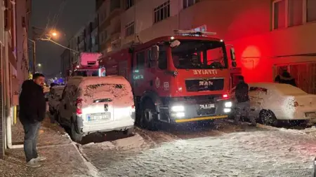 إصابة 10 أشخاص جراء اندلاع حريق في مبنى سكني بولاية إسكي شهير التركية إصابة 10 أشخاص جراء اندلاع حريق في مبنى سكني بولاية إسكي شهير التركية