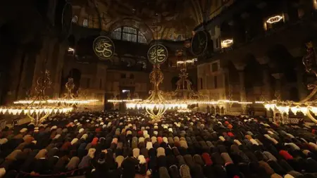 مساجد تركيا تتجهز لإقامة أول صلاة تراويح في رمضان 2025 مساجد تركيا تتجهز لإقامة أول صلاة تراويح في رمضان 2025