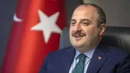 نجاة وزير الصناعة التركي السابق من حادث سير  نجاة وزير الصناعة التركي السابق من حادث سير