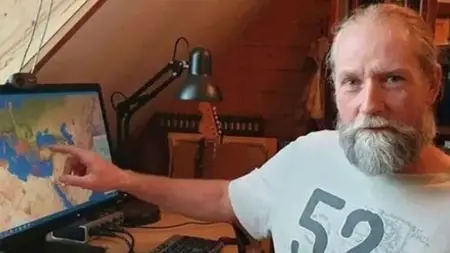 بعد هزة مصر.. عالم الزلازل الهولندي يحذر.. القادم أقوى! بعد هزة مصر.. عالم الزلازل الهولندي يحذر.. القادم أقوى!