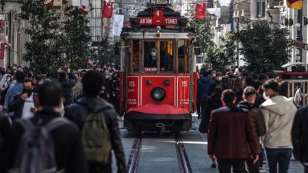 إسطنبول تستقبل أكثر من  مليون سائح خلال شهر واحد