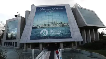 بارتفاعٍ 2.34%.. بورصة إسطنبول تُغلق على مكاسب قرب 14459 نقطة بدعمٍ من البنوك والتعدين