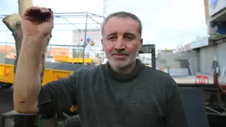 إصابة 8 أشخاص نتيجة هجوم لكلاب ضالة في ديار بكر التركية إصابة 8 أشخاص نتيجة هجوم لكلاب ضالة في ديار بكر التركية