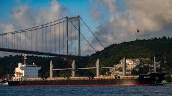 تعليق الملاحة في البوسفور