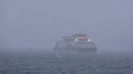 تركيا..عاصفة تشل حركة وسائل النقل في تشاناكالي تركيا..عاصفة تشل حركة وسائل النقل في تشاناكالي