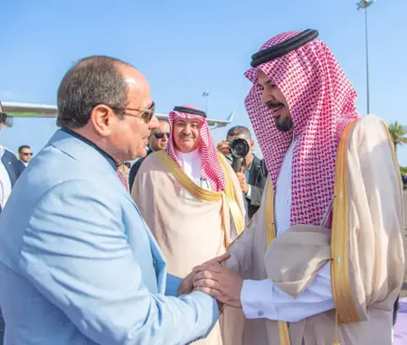 السيسي يصل إلى السعودية لآداء فريضة الحج السيسي يصل إلى السعودية لآداء فريضة الحج