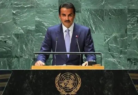 أمير قطر:" لا يجوز التسليم بالظلم الواقع على الشعب السوري كأنه قدر" أمير قطر:" لا يجوز التسليم بالظلم الواقع على الشعب السوري كأنه قدر"