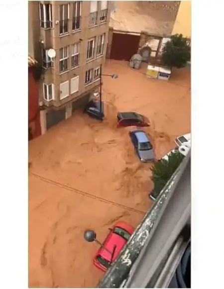 أربعة مفقودين إثر عاصفة قوية محملة بأمطار غزيرة تضرب   إسبانيا أربعة مفقودين إثر عاصفة قوية محملة بأمطار غزيرة تضرب   إسبانيا