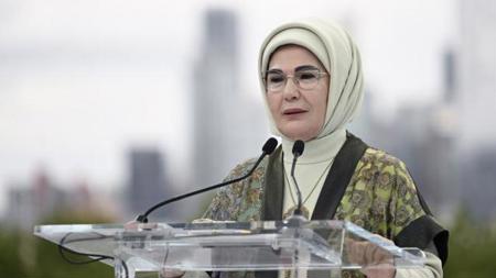 أمينة أردوغان تهنئ العالم الإسلامي بحلول شهر رمضان