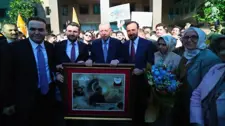 مفاجأة عيد الآباء.. شباب TÜRGEV يهنئون أردوغان في الذكرى الثلاثين للمؤسسة