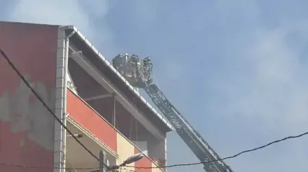 حريق مفاجئ في أفجيلار يُدمر 4 مبانٍ خلال دقائق... هل كان انفجار غاز السبب؟ حريق مفاجئ في أفجيلار يُدمر 4 مبانٍ خلال دقائق... هل كان انفجار غاز السبب؟