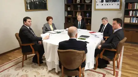 اجتماع هام لأحزاب تحالف الأمة في مقر حزب الشعب الجمهوري  اجتماع هام لأحزاب تحالف الأمة في مقر حزب الشعب الجمهوري