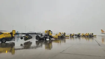 تعطل حركة الطيران اليوم في مطار صبيحة كوكجن في إسطنبول تعطل حركة الطيران اليوم في مطار صبيحة كوكجن في إسطنبول