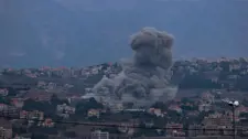 الجيش الإسرائيلي يواصل ضرباته في جنوب لبنان رغم تقارير التهدئة.. ومقتل شخصين