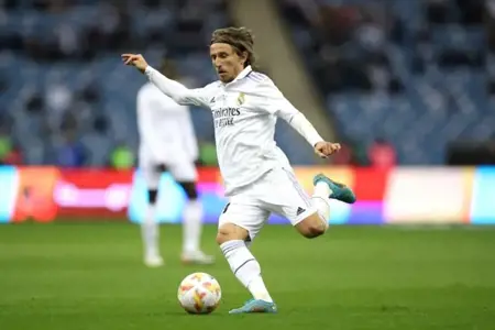 السعودية تقدم عرض خيالي للكرواتي مودريتش السعودية تقدم عرض خيالي للكرواتي مودريتش