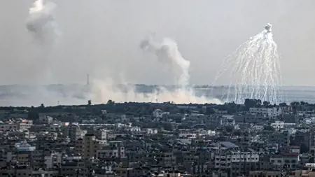 إسرائيل ترتكب جريمة حرب جديدة باستهداف كنيسة أثرية تحوي المئات في غزة إسرائيل ترتكب جريمة حرب جديدة باستهداف كنيسة أثرية تحوي المئات في غزة