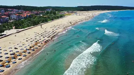 إنقاذ 202 شخصًا من الغرق خلال أسبوع على شواطئ كوجالي