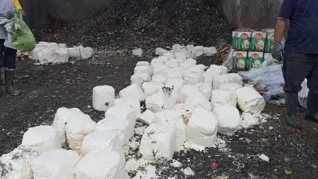 إتلاف أطنان من المنتجات الفاسدة في إزمير