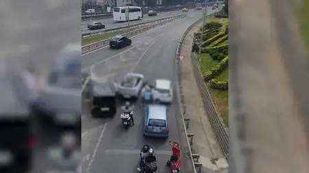 غرامات بـ540 ألف ليرة بحق 3 سائقين بعد شجار مروري في إسطنبول
