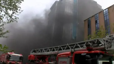 حريق مهول في مبنى مكون من 11 طابقاً باسطنبول حريق مهول في مبنى مكون من 11 طابقاً باسطنبول