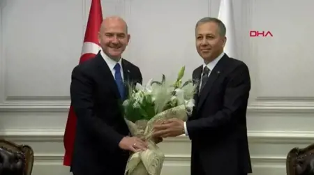 أول تصريح من علي يرلي كايا عقب استلام مهمته رسميًا من سليمان صويلو أول تصريح من علي يرلي كايا عقب استلام مهمته رسميًا من سليمان صويلو