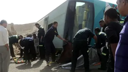 حادث مأساوي ..انقلاب حافلة ركاب في مصر حادث مأساوي ..انقلاب حافلة ركاب في مصر