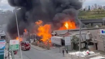 عاجل:حريق مرعب في مستودع للمواد الكيميائية في إسطنبول عاجل:حريق مرعب في مستودع للمواد الكيميائية في إسطنبول