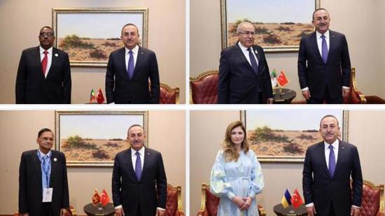 وزير الخارجية التركي يعقد اجتماعات ثنائية في قطر