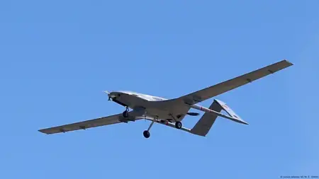 مسيرات تركية ترافق أسطول مساعدات إنسانية متجه إلى غزة مسيرات تركية ترافق أسطول مساعدات إنسانية متجه إلى غزة