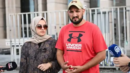 مواطنة تركية تتعرض للعنصرية في اسطنبول بسبب حجابها مواطنة تركية تتعرض للعنصرية في اسطنبول بسبب حجابها