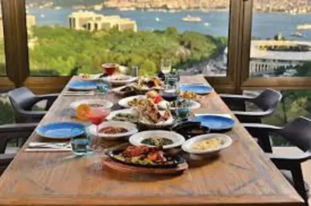 أبرز مطاعم لإفطار رمضان في إسطنبول