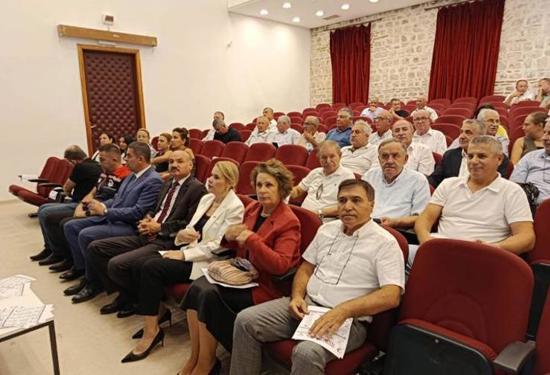تعاون بين الهلال الأحمر التركي ومخاتير أدرنة لتشجيع التبرع بالدم