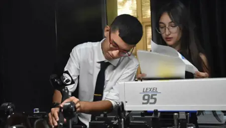 طالبان تركيان في الثانوية يقدّمان مشروعًا لـ “ميون” في NASA  طالبان تركيان في الثانوية يقدّمان مشروعًا لـ “ميون” في NASA