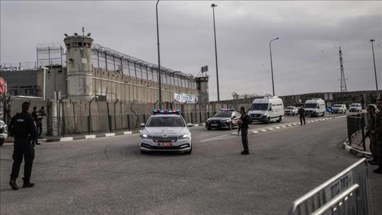 الاحتلال يُصدر أوامر اعتقال إداريّ بحقّ 69 فلسطينياً دون تهمة.. وثلث الأسرى «إداريّون»