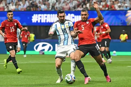 جدل تحكيمي يلاحق مواجهة مصر والأرجنتين في مونديال 2026