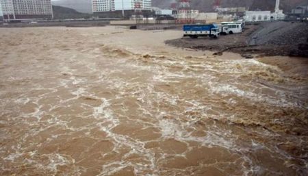 وفاة 9 طلاب في سلطنة عمان بسبب الأمطار