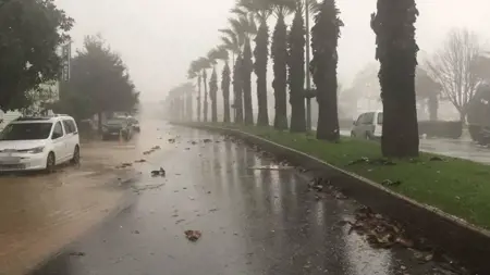 تحذير من أمطار غزيرة في زونغولداك وبارتين: استعداد للطوارئ في الشمال تحذير من أمطار غزيرة في زونغولداك وبارتين: استعداد للطوارئ في الشمال