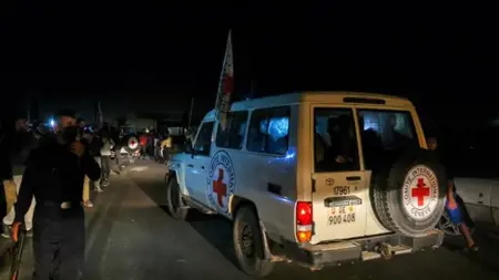 بجهود مصرية قطرية.. عودة تنفيذ صفقة تبادل الأسرى بعد وعد إسرائيل بالتزامها بالشروط بجهود مصرية قطرية.. عودة تنفيذ صفقة تبادل الأسرى بعد وعد إسرائيل بالتزامها بالشروط