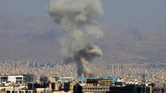 ترامب يعلن عملية عسكرية مشتركة مع إسرائيل.. والقصف يبدأ فعلياً