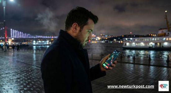 إغلاق "مخادع" للذهب والدولار.. هدوء ما قبل "عاصفة الخميس"