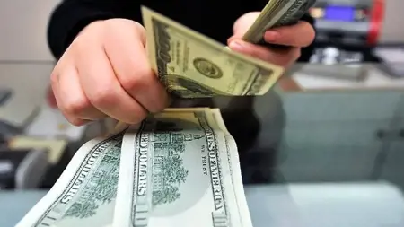 طلبات إعانة البطالة الأمريكية تسجل أكبر قفزة منذ 4 أشهر