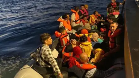 القبض على 71 مهاجرًا غير شرعي قبالة سواحل إزمير  القبض على 71 مهاجرًا غير شرعي قبالة سواحل إزمير