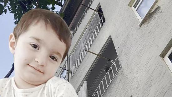 وفاة طفلة في إسطنبول بشكل مفجع وفاة طفلة في إسطنبول بشكل مفجع
