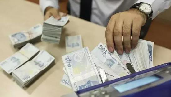 غدًا.. بدء طلبات قرض نسيم لدعم المؤسسات الصغيرة