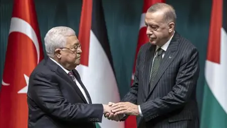 أردوغان يجري اتصالا هاتفيا مع نظيره الفلسطيني محمود عباس أردوغان يجري اتصالا هاتفيا مع نظيره الفلسطيني محمود عباس
