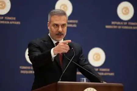 وزير الخارجيةيدعو الولايات المتحدة لحل خلافاتها مع إيران